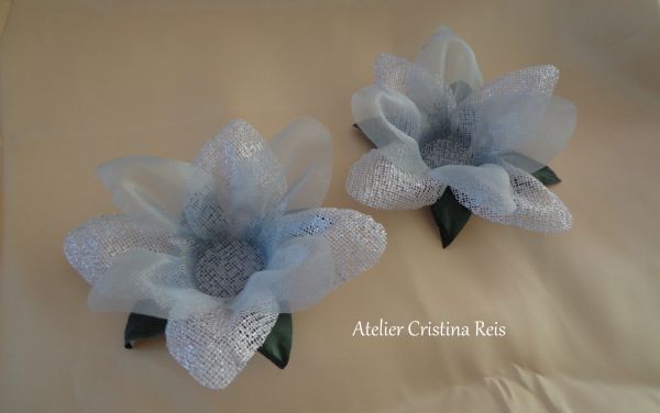 LIRIO IMPERIAL EM TELA E ORGANZA -DIVERSAS CORES DISPONIVEIS