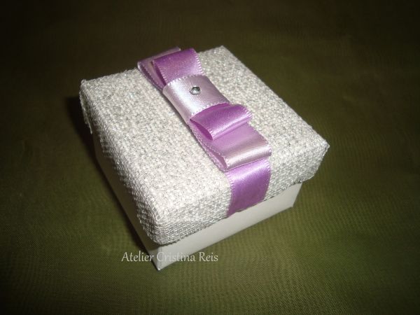 CAIXA PARA 1 UNID.BEM CASADO-TAMPA CUSTOMIZADA TELA ESCOCESA